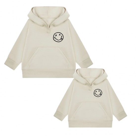 Matching hoodies voor broer en of zus met smiley en namen 2