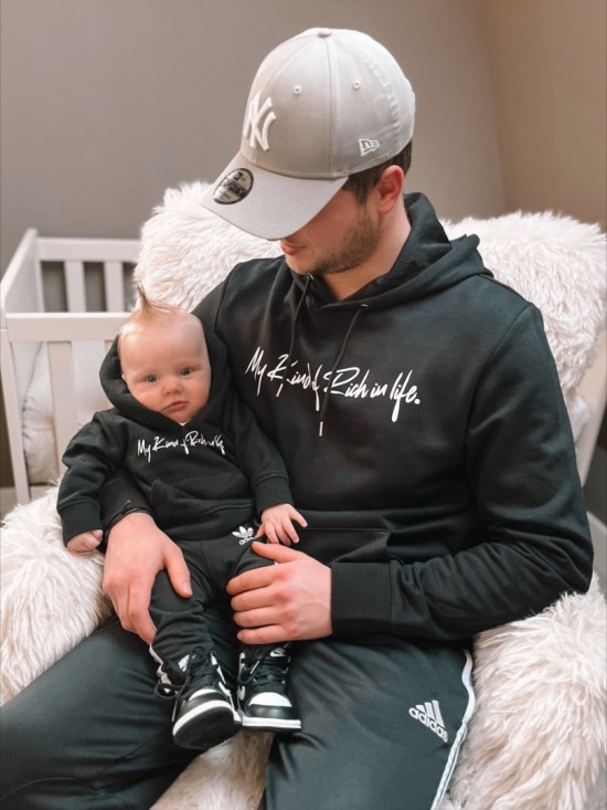 Matching hoodies voor vader en kind my kind of rich in life 0