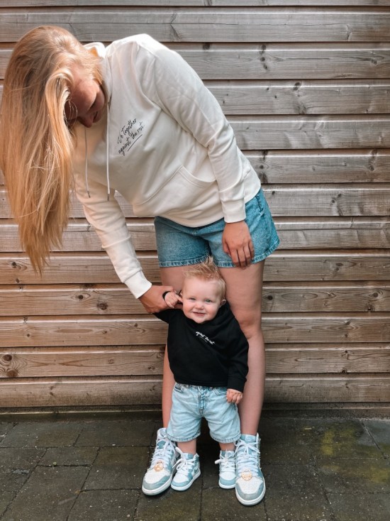 Matching outfits voor moeder en kind wij samen tegen de rest gepersonaliseerd 2