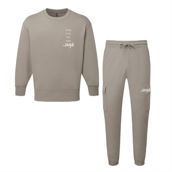 Moederdag cadeau joggingpak voor dames proud to be her mom met kindernaam dochter