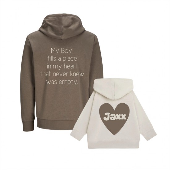 Twinning hoodies voor moeder en kind boy in my heart met kindernaam