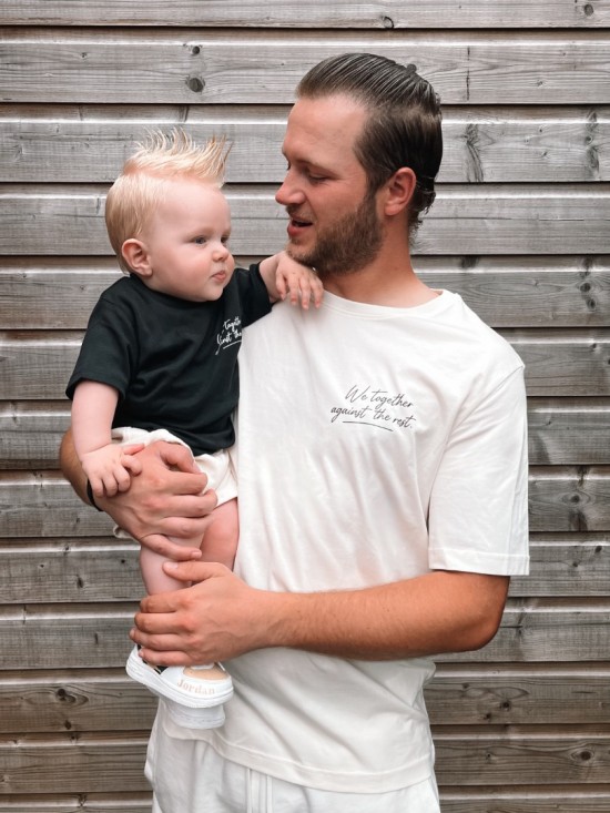 Vader en kind matching shirts wij samen tegen de rest