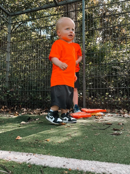 Wk voetbaltenue kids met eigen naam en rugnummer  maat 98 140